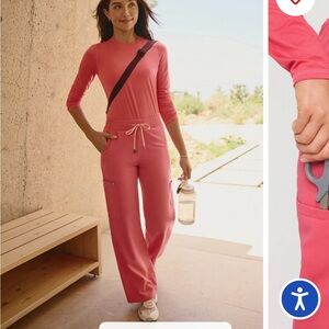 Fabletics Sold Out Gelato Wide Leg Pants and Evolve Scrub Top set